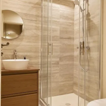 Saint Charles - Duke Housing Apartment