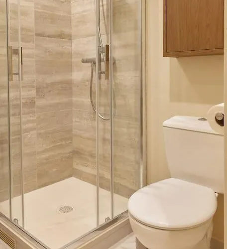 Saint Charles - Duke Housing Appartement *